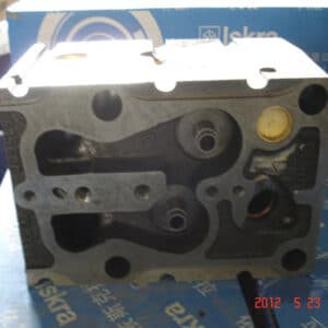 sinotruk howoWD615.62 engine spare parts howo cyliner head 161560040058