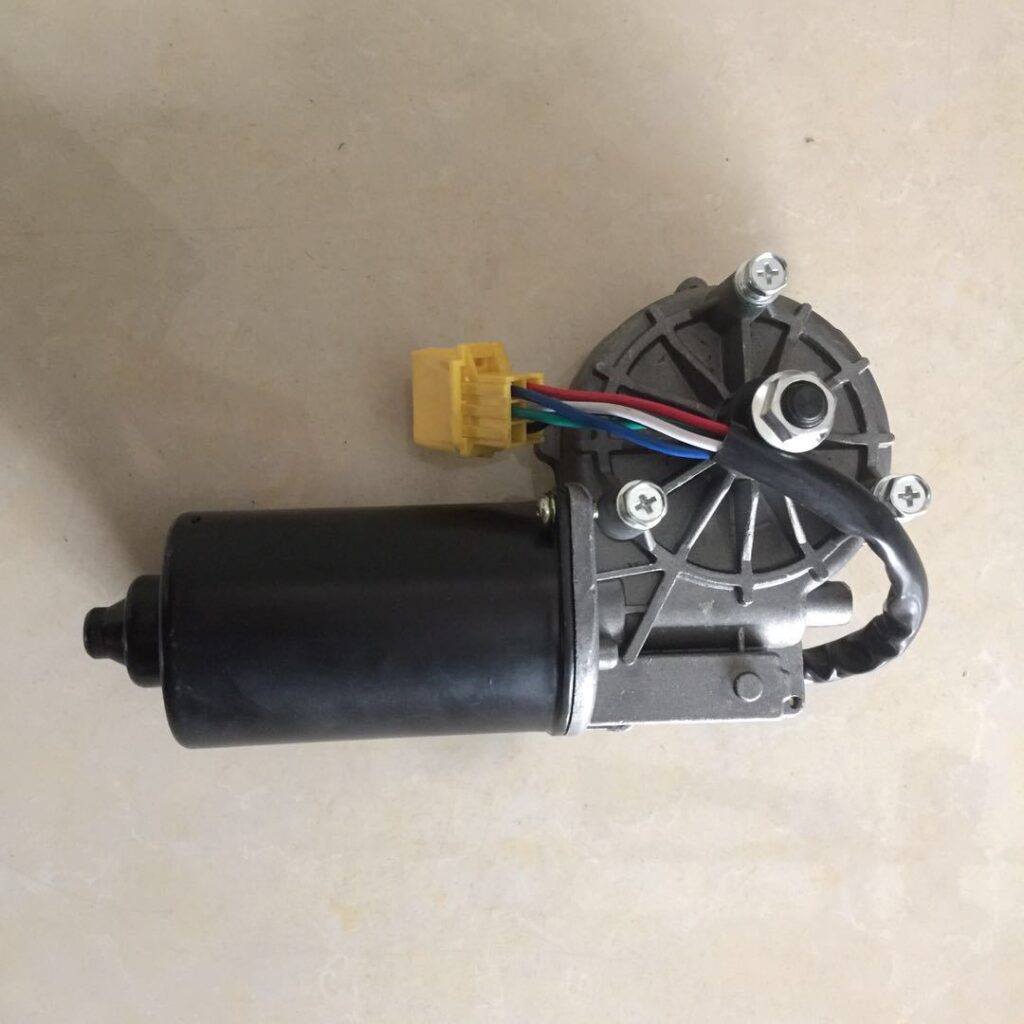 cnhtc howo cabin spare parts wipper motor assembly WG1642741008