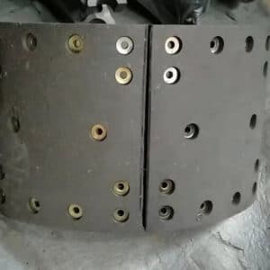 sinotruk howo truck parts brake shoe assembly WG9100440030