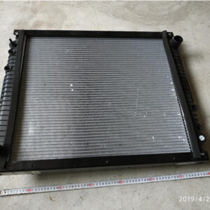 sinotruk howo a7 radiator tank assembly