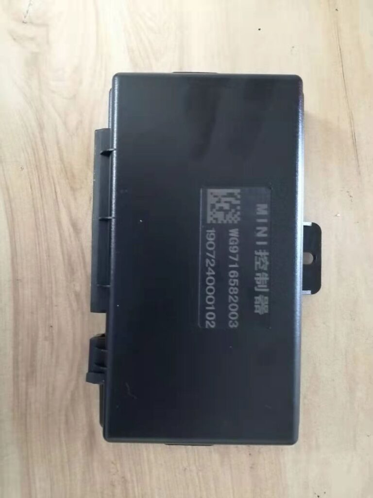 Jinan Sinotruk Howo truck mini controller WG9716582003