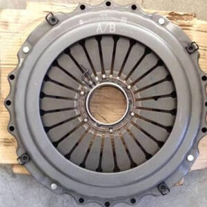 sinotruk howo a7 clutch, howo clutch pressure plate howo clutch disk howo clutch plate and howo release bearing